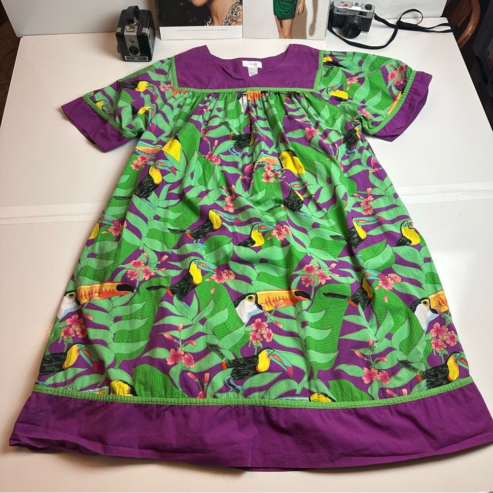 Tropical Toucan Cotton Dress | Resort Muumuu · Pockets - Picture 3 of 10